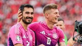Bisher ist die Euro 2024 vor allem von rührenden Fan-Momenten, vielen Eigentoren, erstklassigen Leistungen mancher und unerfüllten Erwartungen anderer geprägt. Das Internet hat natürlich für jeden dieser Momente das passende Meme parat.