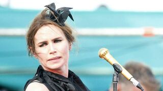 Sängerin Nina Persson tritt mit The Cardigans am Samstag beim Zeltfestival in Mannheim auf.