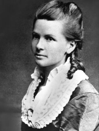 Mutige Frau: Bertha Benz fuhr 1888 mit einem Automobil nach Pforzheim.