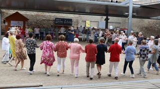 „Let’s dance“ war auf der Auber Spitalbühne angesagt.