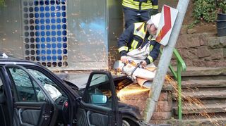 Technische Hilfe nach Verkehrsunfällen. Die Feuerwehr ist zur Stelle.