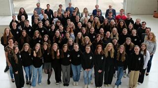 Grund zur Freude: 69 Schülerinnen und Schüler am Eckenberg-Gymnasium Adelsheim haben seit gestern ihr Abitur in der Tasche.