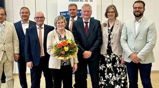 Bei der Vertreterversammlung der Volksbank Franken wurde Bilanz gezogen und der langjährige Aufsichtsrat Dieter Elbert verabschiedet.