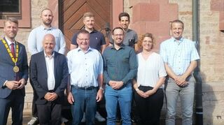 Bei der konstituierenden Sitzung des Ortschaftsrats Nassig wurde der bisherige Ortsvorsteher Volker Mohr von OB Markus Herrera Torrez verabschiedet und das neue Gremium verpflichtet.