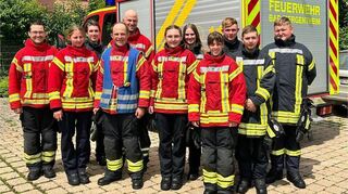 Elf Bad Mergentheimer Feuerwehrfrauen und -männer legten das bronzene Leistungsabzeichen ab.
