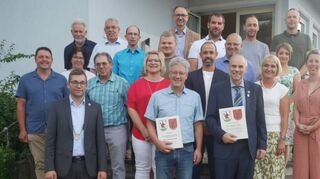 Für vier Gemeinderäte bedeutete der Abend die letzte Sitzung, vier „Neulinge“ bestanden zeitgleich ihre Feuertaufe.