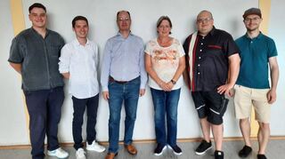 Erstmals wurde ein Ortschaftsrat für Oberlauda gewählt. Das Bild zeigt (von links) Noah Konietzka, Fabian Bayer, Bürgermeister Dr. Lukas Braun, Daniela Ambach, Stefan Mohr und Timm Roos.