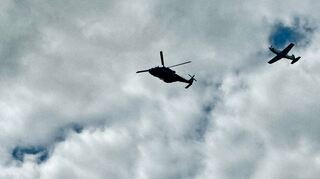 . . . nämlich in Kombination mit Kleinflugzeugen vom Typ Pilatus PC-9. Wie vom Luftfahrtamt der Bundeswehr zu erfahren war, handelt es sich um ganz spezielle Trainingseinheiten.