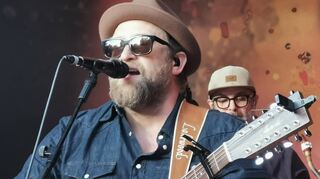 Beim Konzert in Wertheim wurde sofort klar, warum Gregor Meyle inzwischen zu den Stars in Deutschland gehört – mit seiner Musik trifft er ins Herz.