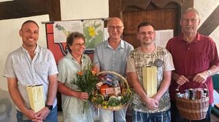 Verabschiedungen: Das Bild zeigt (von links) Tobias Rosenkranz, Gisela Faulhaber, Ortsvorsteher Thomas Faulhaber, Jonas Köhnert sowie Bernhard Deubel.