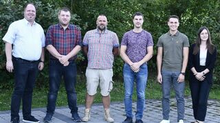 Die neuen Hachteler Ortschaftsräte: (von links): Reinhard Brand, Sascha Brunner, Alexander Röhrle, Julian Gahm, Patrick Rothenfels, Kristina Müller und Nicolai Markert.