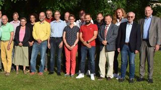 Der neue Bad Mergentheimer Gemeinderat setzt sich aus sechs Parteien und insgesamt 38 Stadträtinnen und -räten zusammen. Den Vorsitz hat Oberbürgermeister Udo Glatthaar.