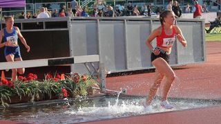 Attacke am Wassergraben: Lia-Luise Markert von der LG Hohenlohe/1. FC Igersheim wurde bei den Deutschen Meisterschaften Achte über die 3000 Meter.