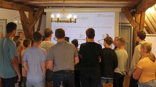 Die 18 Jugendlichen diskutierten über die neue Pumptrackstrecke.