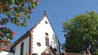 Die Ära der Franziskaner im Kloster Engelberg geht zu Ende. Die Gastronomie bleibt erhalten, Wallfahrer können den Gnadenaltar weiter besuchen.
