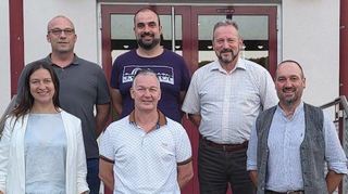 Die scheidenden Ortschaftsratsmitglieder mit Bürgermeisterin Heidrun Beck (von links): Armin Gulden, Axel Volk, Jörg Hoßfeld, Alwin Deißler und Heiko Gubelius.