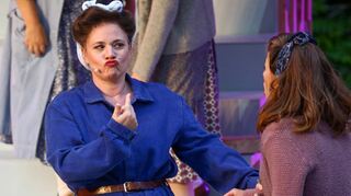 Beim Seebühnenzauber spielt Jeannette Friedrich die große Joy Fleming in der Neufassung des Musicals „Ein Lied kann eine Brücke sein.