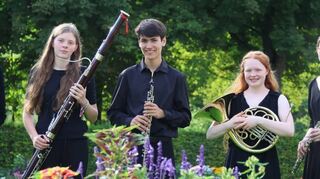 Das Wandelkonzert des Kammermusikkurses des Vereins Jeunesses Musicales Deutschland findet am Samstag, 10. August, ab 12 Uhr an drei verschiedenen Orten im Kloster Bronnbach statt.