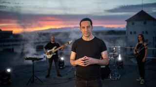 Ein Konzert geben Bülent Ceylan und Band am Freitag, 30. August, auf der Wertheimer Burg.