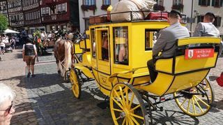 Walldürner Postkutschen-Romantik in Miltenberg mit Gästen vom Patenzug der Bundeswehr aus Hardheim.