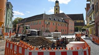 Auf dem und rund um den Gänsmarkt hat sich schon einiges getan. Die Bauarbeiten gehen noch bis Anfang 2025 weiter.