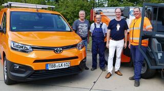 Eine neue Kehrmaschine und ein neues Fahrzeug für den Fuhrpark des kommunalen Bauhofs wurde in Lauda-Königshofen in Betrieb genommen.
