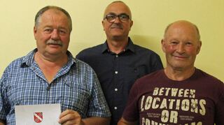 Ehrungen bei der konstituierenden Sitzung mit (von links): Berthold Schäfer, Karl Herkert, Willi Frank.