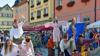 Heute kann man drüber lachen: Der Druck des „Osmanenkriegs“ im 16. Jahrhundert beschäftigte auch die Weikersheimer. Im Schloss erinnern Bilder daran.