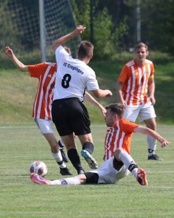 Der FC Creglingen (in Weiß) feierte einen 2:0-Heimsieg.
