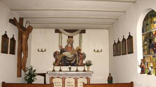 Die Kapelle „Beim Fürstenbild“ ist nicht nur eine an den Tod des Fürstbischofs erinnernde Gedächtnisstätte, sondern auch eine Gedenkstätte für die Gefallenen des Ersten Weltkriegs, eine Erinnerungsstätte an den Ortspfarrer Huttner und eine Stätte des Gebets.