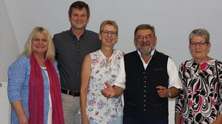 Josef Wülk mit ausgeschiedenen Ortschaftsräten (von links): Elke Barth, Martin Freitag, Gisela Forner, Josef Wülk und Doris Kaufmann.