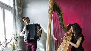 Der Konzerttag des Hohenloher Kultursommers in Schwäbisch Hall am Sonntag, 15. September, beginnt diesmal in der Kunsthalle Würth um 11 Uhr mit dem Duo Oxymoron.