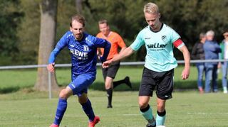 Immer weiter: Die SGM Taubertal/Röttingen gewinnt auch gegen den TSV Neuenstein (blaue Trikots).