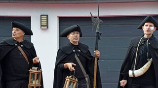 Besuch aus Rothenburg: Die singenden Nachtwächter hatten einige Kuriositäten aus ihrem nervenaufreibenden Berufsleben zu erzählen.