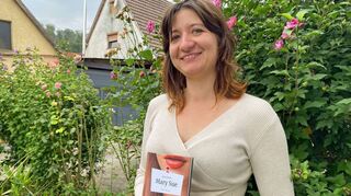 Bianca Böhnkes Thriller spielt in einer US-amerikanischen Stadt. „Mary Sue“ ist die Heldin des Buchs und enthüllt ein düsteres Geheimnis – an einem einzigen Tag.