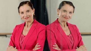 Birgit Keil an ihrem traditionellen Lieblingsort: dem Ballettsaal.
