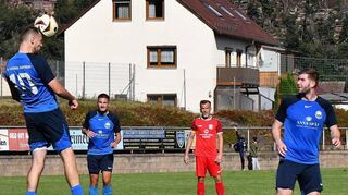 Mit Kopf, Kampf und Klasse zum Erfolg: Die SV Viktoria Wertheim ist derzeit in der A-Klasse gut unterwegs und in Assamstadt der klare Favorit.