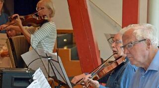 Musikvortrag bei der 75-Jahr-Feier des VdK-Ortsverbands Niederstetten im Jahr 2022: Vor Ort bietet der VdK eine Fülle an Angeboten.