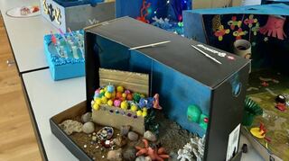 Bei der Kreativ-Challenge gestalteten die Kinder fantasievolle Dioramen zum Thema „Unterwasserwelt“.
