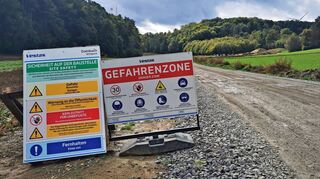 Achtung Gefahrenzone! Vier Windräder entstehen momentan zwischen Dainbach und Bobstadt.