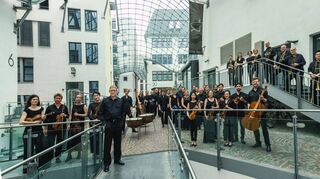 Der Dirigent Hans-Christoph Rademann und „Gaechinger Cantorey“ kommen am Samstag, 12. Oktober in der Weikersheimer Tauberphilharmonie. Zur Aufführung kommt Händels weltberühmtes Oratorium „Messiah“.