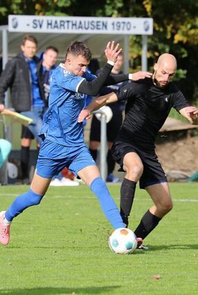 Mit 2:0 durchgesetzt haben sich die in schwarz gekleideten Harthäuser gegen Bad Mergentheim.