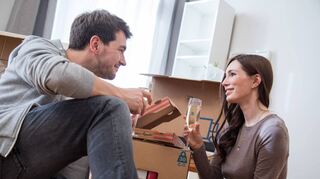 Der Einzug ins neue gemeinsame Zuhause will gut geplant sein.