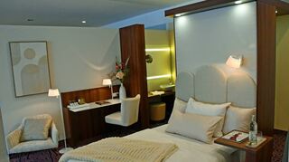 Modern und schick: In einem Showroom zeigt die Schreinerei, was im Bereich Hoteleinrichtungen alles möglich ist.