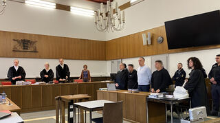 Der Prozess wegen versuchten Mordes und schwerer Brandstiftung gegen vier Tatverdächtige ging am Donnerstag am Landgericht Mosbach weiter.