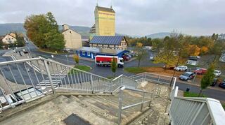 Baufällig: Die neue Brücke am Weikersheimer ZOB soll „streusalzsicher“ gebaut werden. Holz, Verbundstoffe und Metall kommen zum Einsatz.