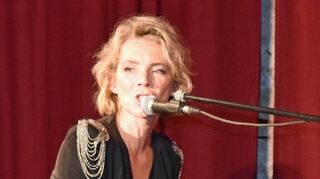 Christine Schütze bei ihrem Aufritt im Convenartis-Gewölbekeller.