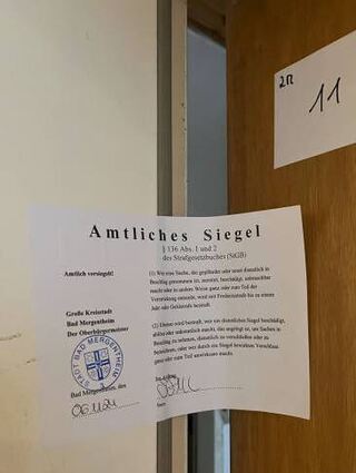 Jede Wohnung wurde einzeln geöffnet, durchsucht und anschließend durch die Stadt versiegelt.