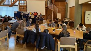 Was Kinder und Jugendliche zwischen 13 und 18 Jahren an Verbesserungsvorschlägen für Lauda-Königshofen haben, wurde beim Jugendforum im Rathaussaal zusammengetragen.