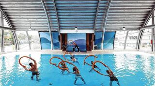 Im Auqa Dome in Schwetzingen gibt es gelenkschonende Workouts im Wasser.